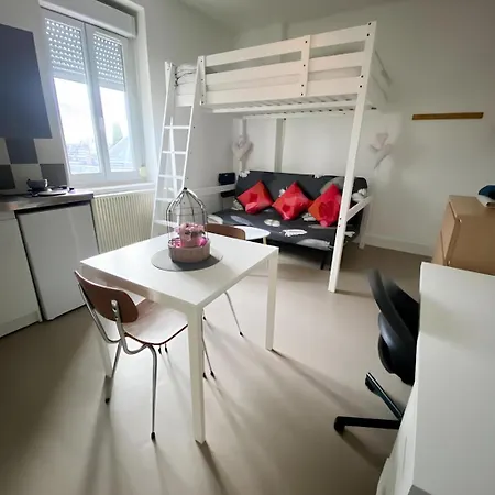 Descamps Apartment