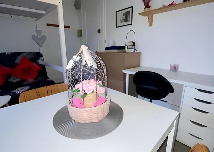 Descamps Apartment *